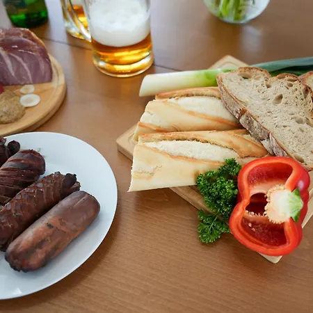 Klenovske Samoty 펜션 Nová Bystřice