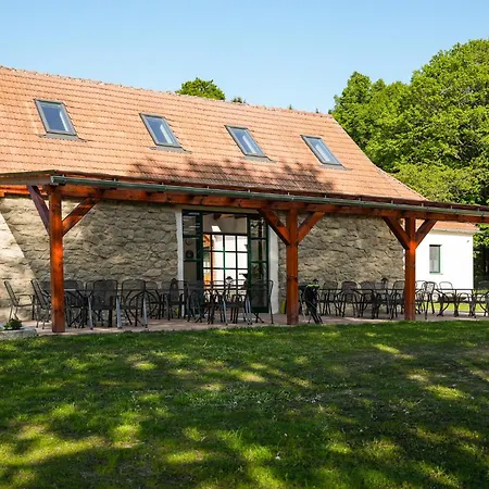 Dom wakacyjny Klenovske Samoty Nová Bystřice