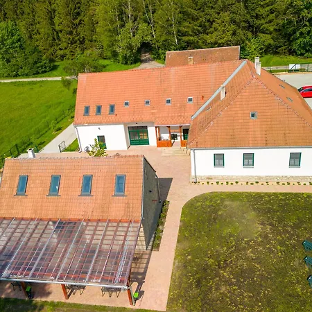 펜션 Klenovske Samoty Nová Bystřice